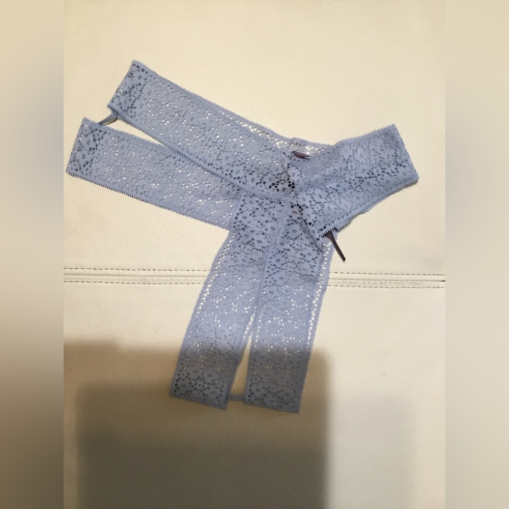 Victoria’s Secret doble. Strap thong size m